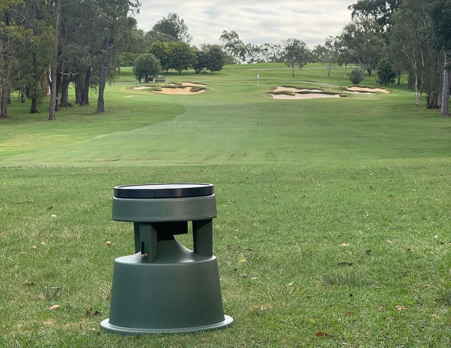 Forewarned solar lightning siren on a golf course